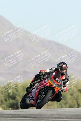 media/Dec-01-2025-Moto Forza (Mon) [[2daa91e15f]]/2-Intermediate Group/Session 2 Turn 9 Entry/